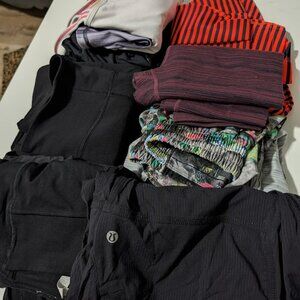 Reseller Lululemon bundle mixed sizing